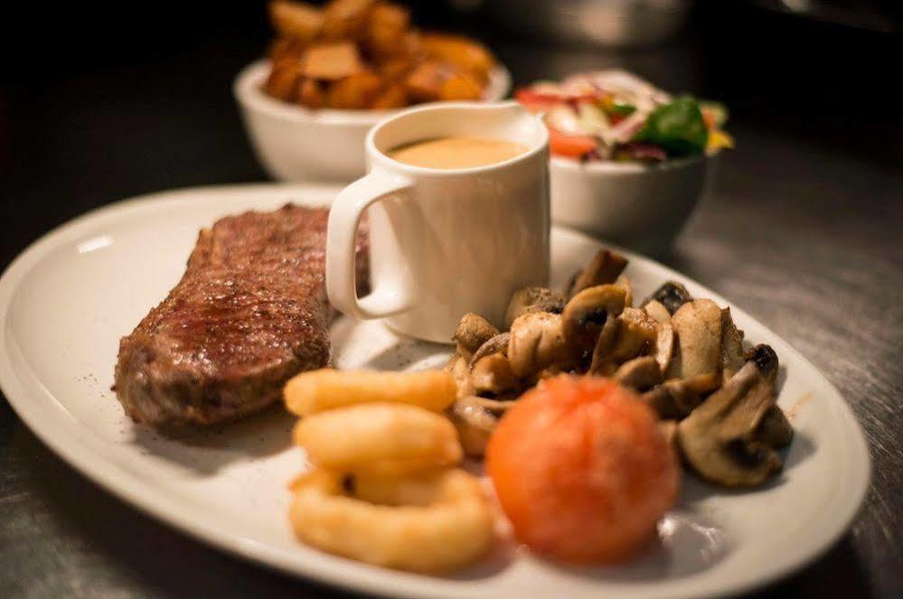 Allerton Court Hotel Northallerton Bagian luar foto